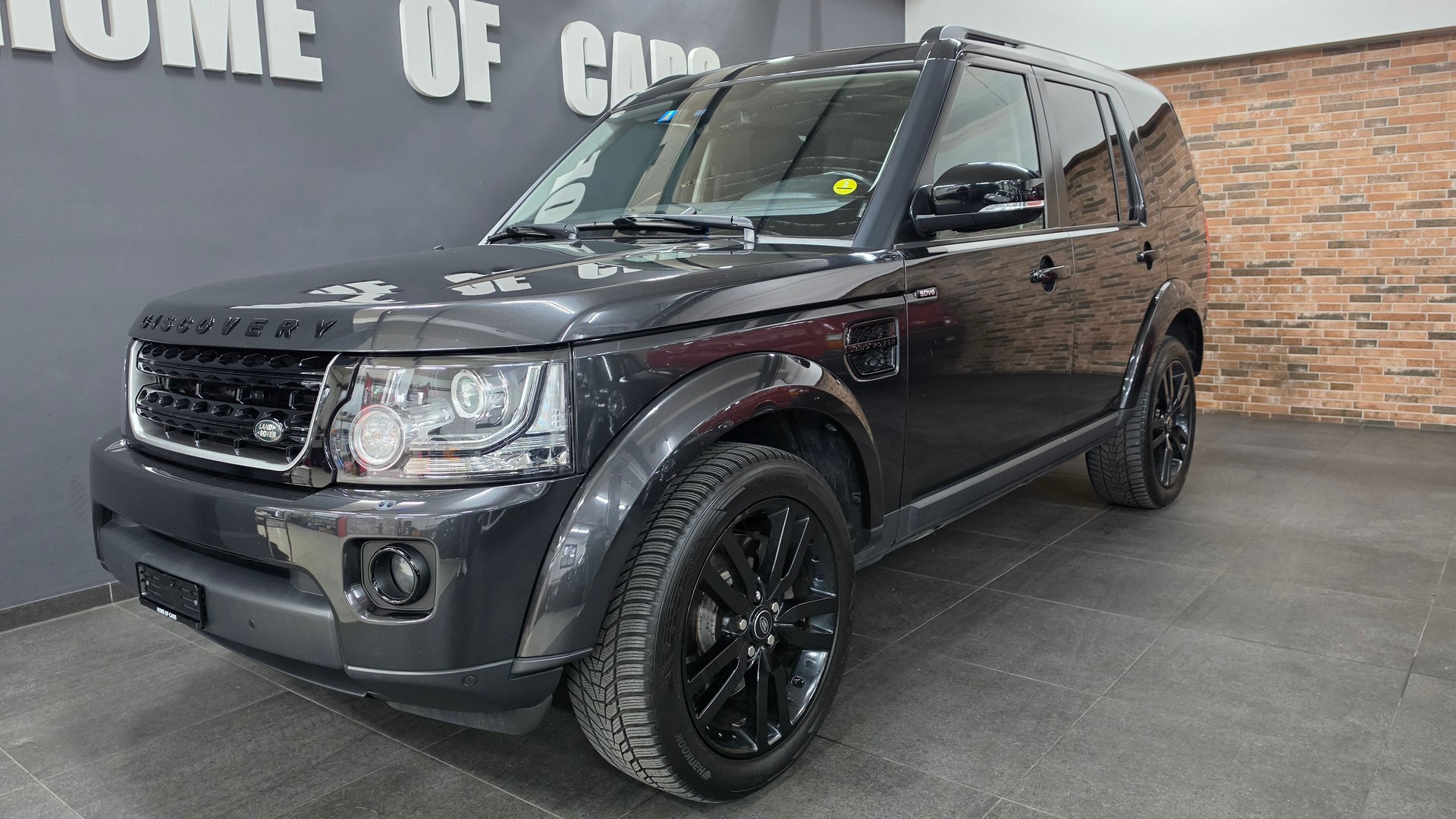 LAND ROVER Discovery 3.0 SDV6 HSE Automatic-showroom-element-2