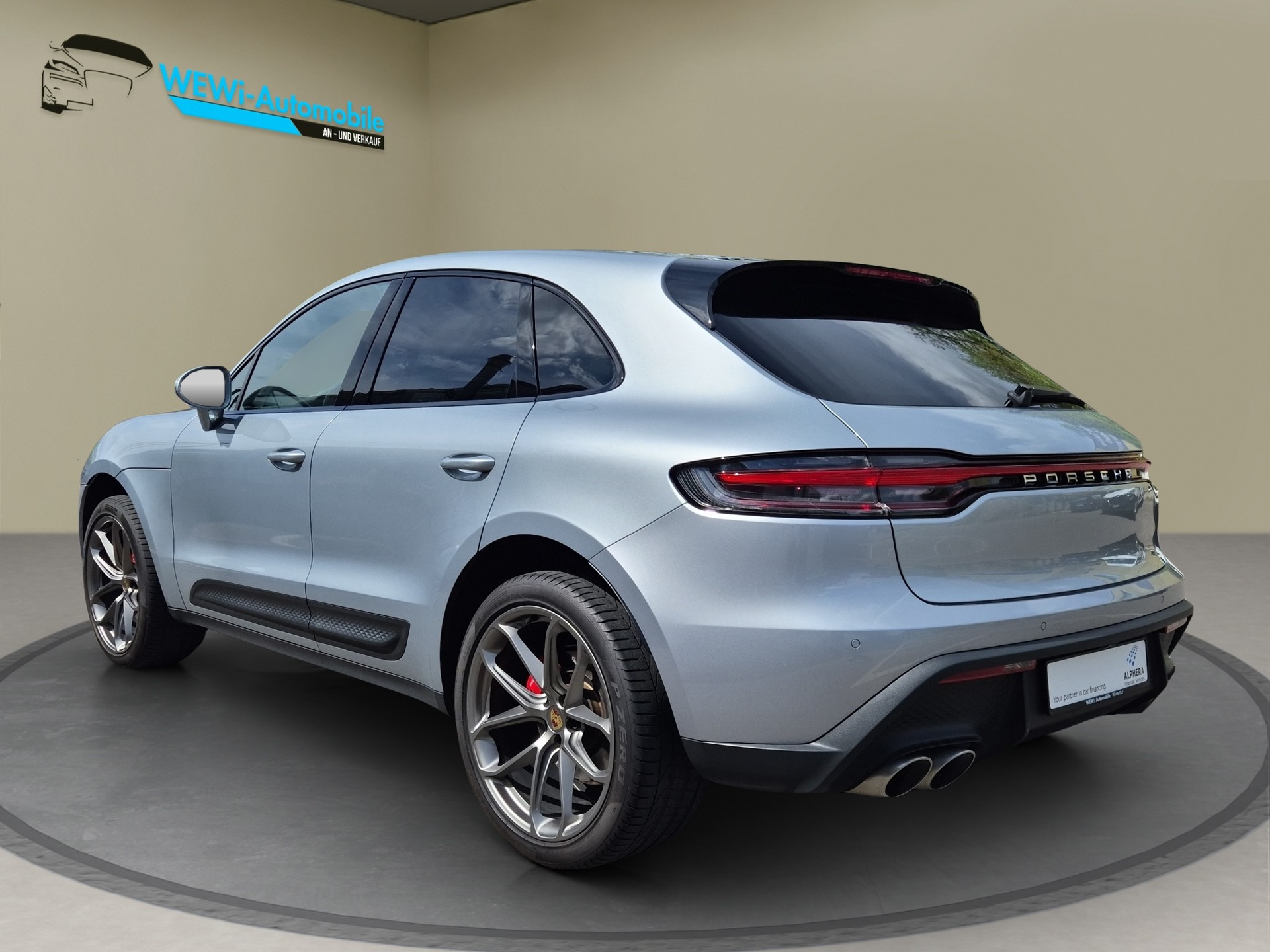 PORSCHE Macan S PDK-showroom-element-2