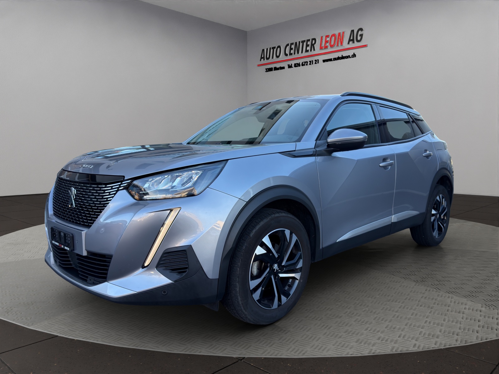 PEUGEOT 2008 1.2 PureTech Active-showroom-element-1