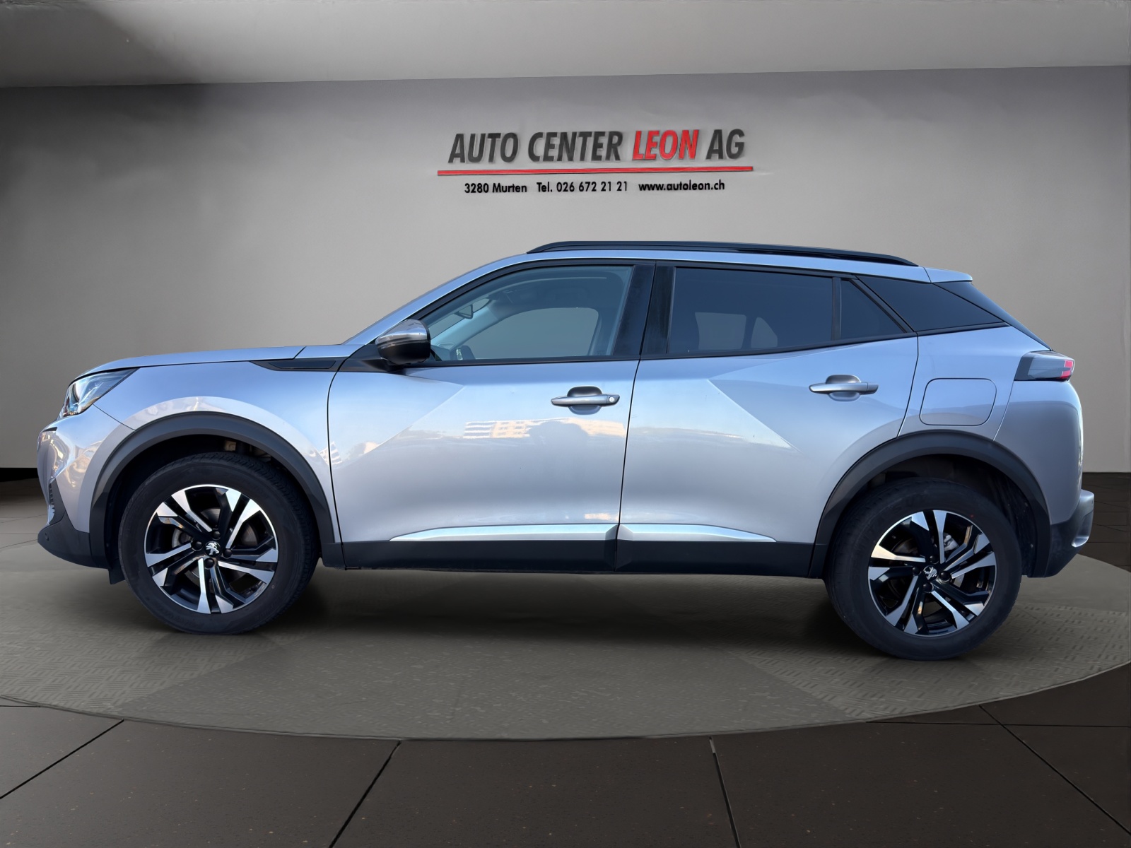 PEUGEOT 2008 1.2 PureTech Active-showroom-element-2