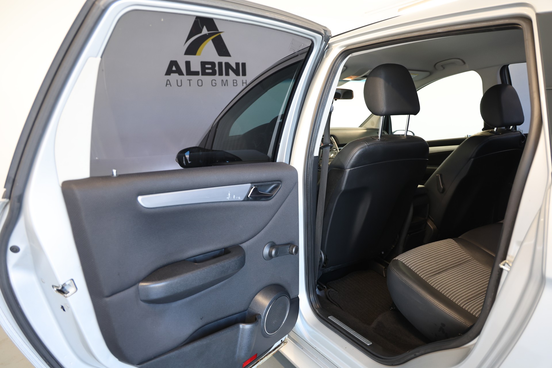 MERCEDES-BENZ B 200 *Automat* *MFK* *Frisch ab Service*-image-13