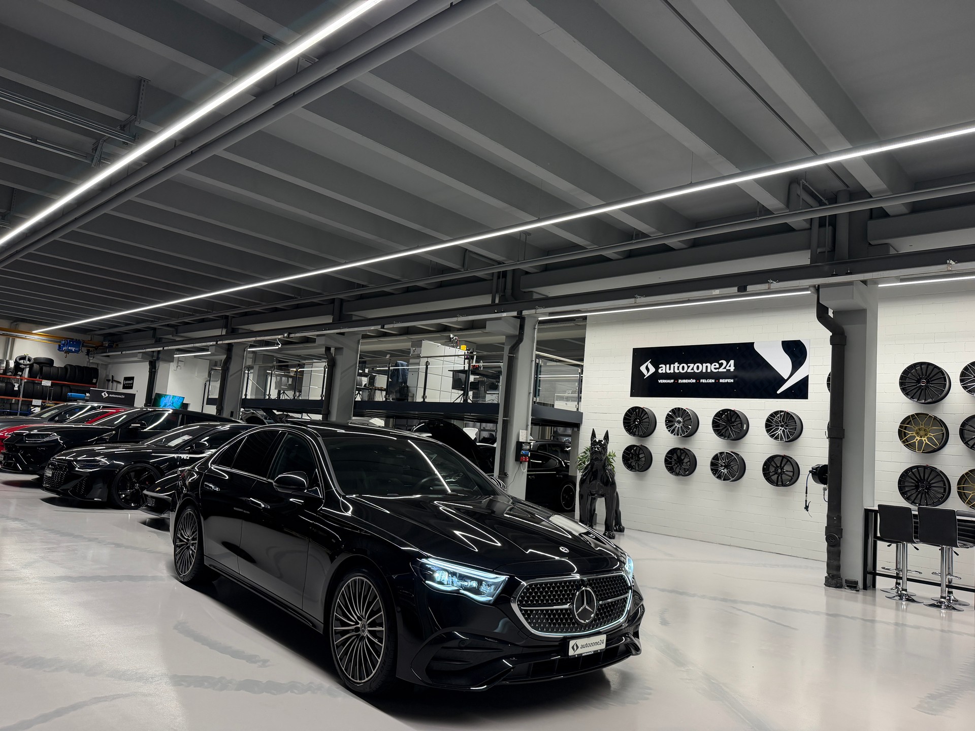 MERCEDES-BENZ E 450 d AMG Line 4matic Advanced Plus*CH-Auto*Gratis Service*Werksgarantie MSI bis 16.12.2028*-image-5