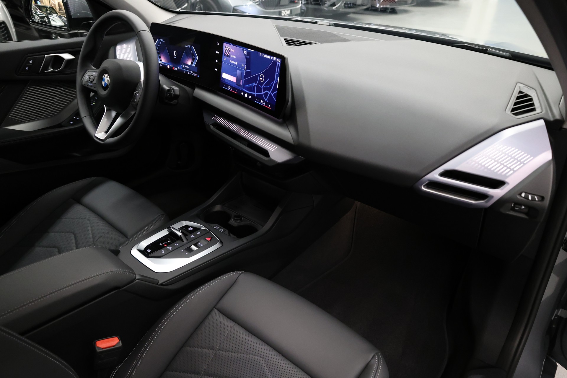 BMW 118d Steptronic M Sport-image-24