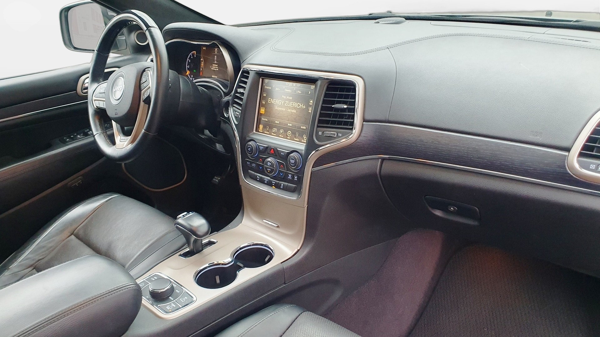 JEEP Grand Cherokee 3.0 CRD Summit Automatic-image-11