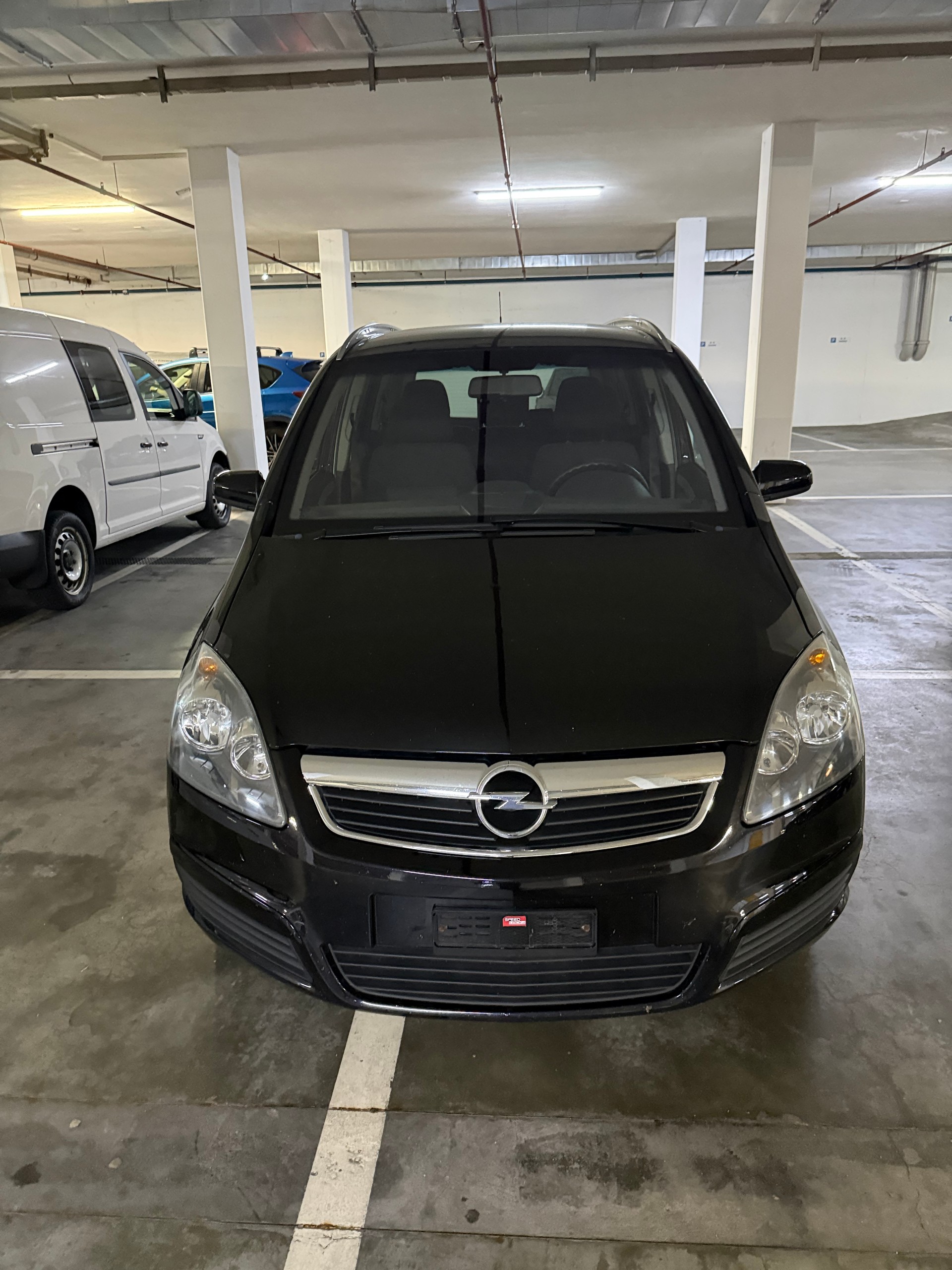 OPEL Zafira 1.8i 16V Cosmo