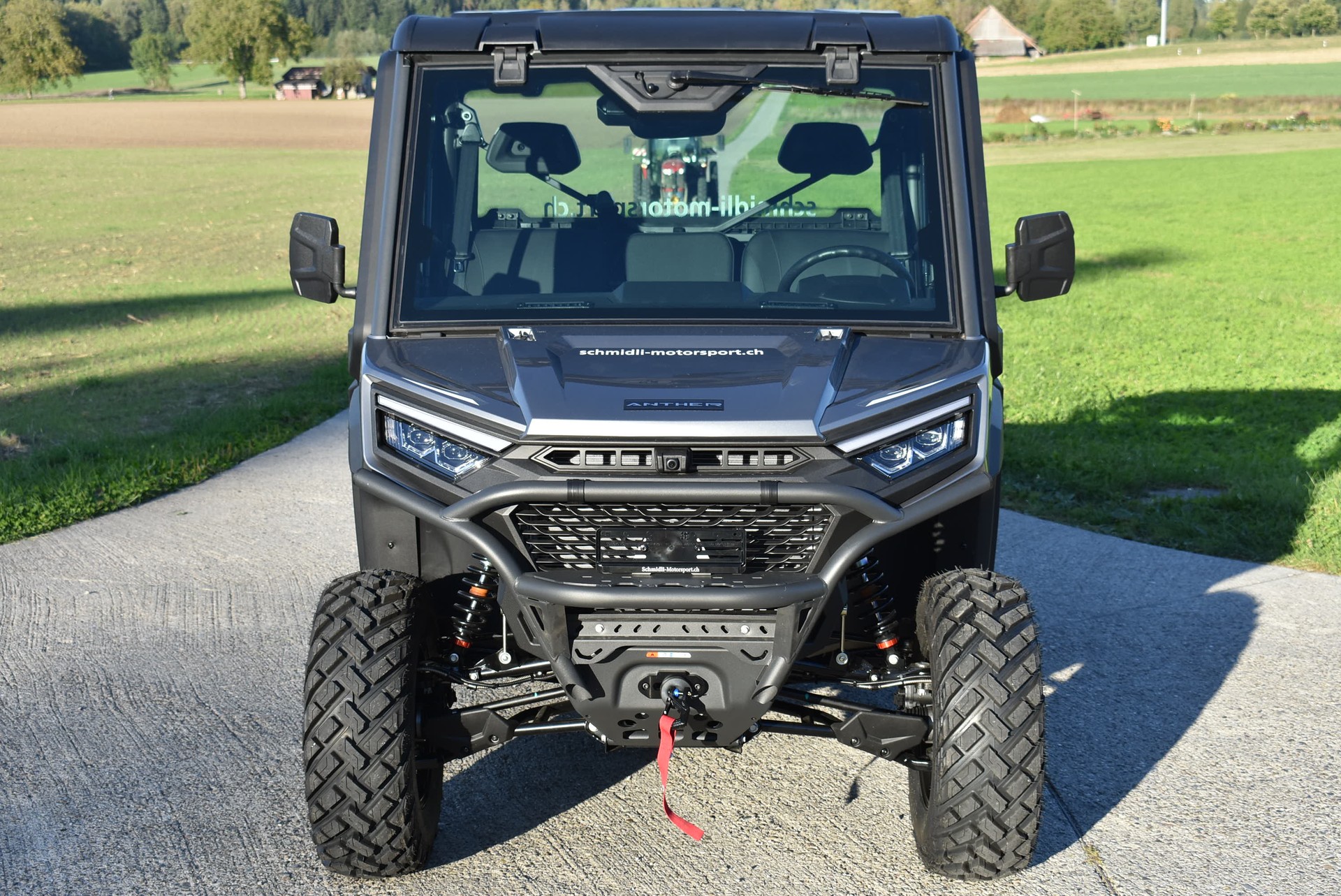 ANTHER U 1000 Deluxe 4x4-showroom-element-1