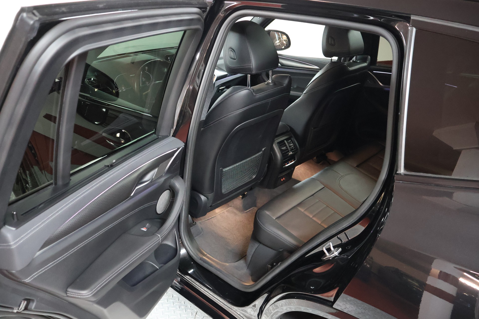 BMW X3 xDrive 48V M40d M Sport Edition Steptronic-image-16