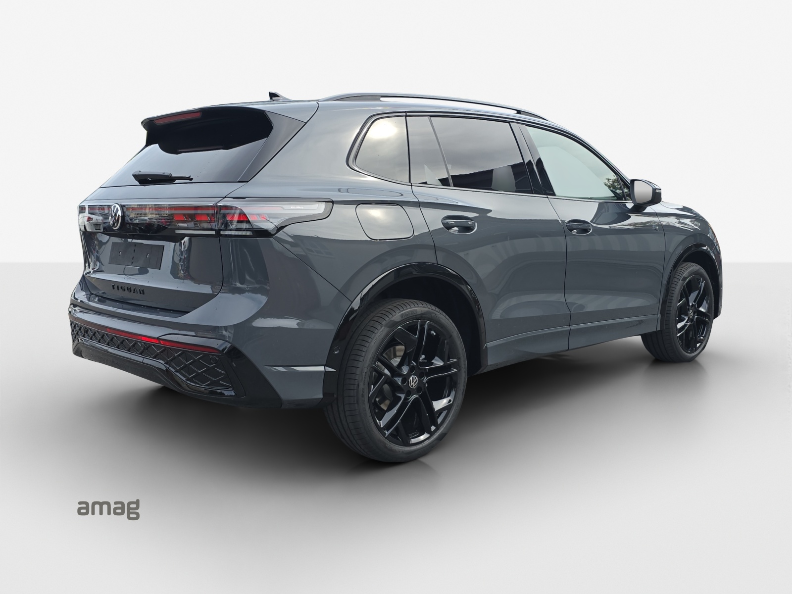 VW Tiguan 2.0 TSI DSG R-Line United 4Motion-image-4