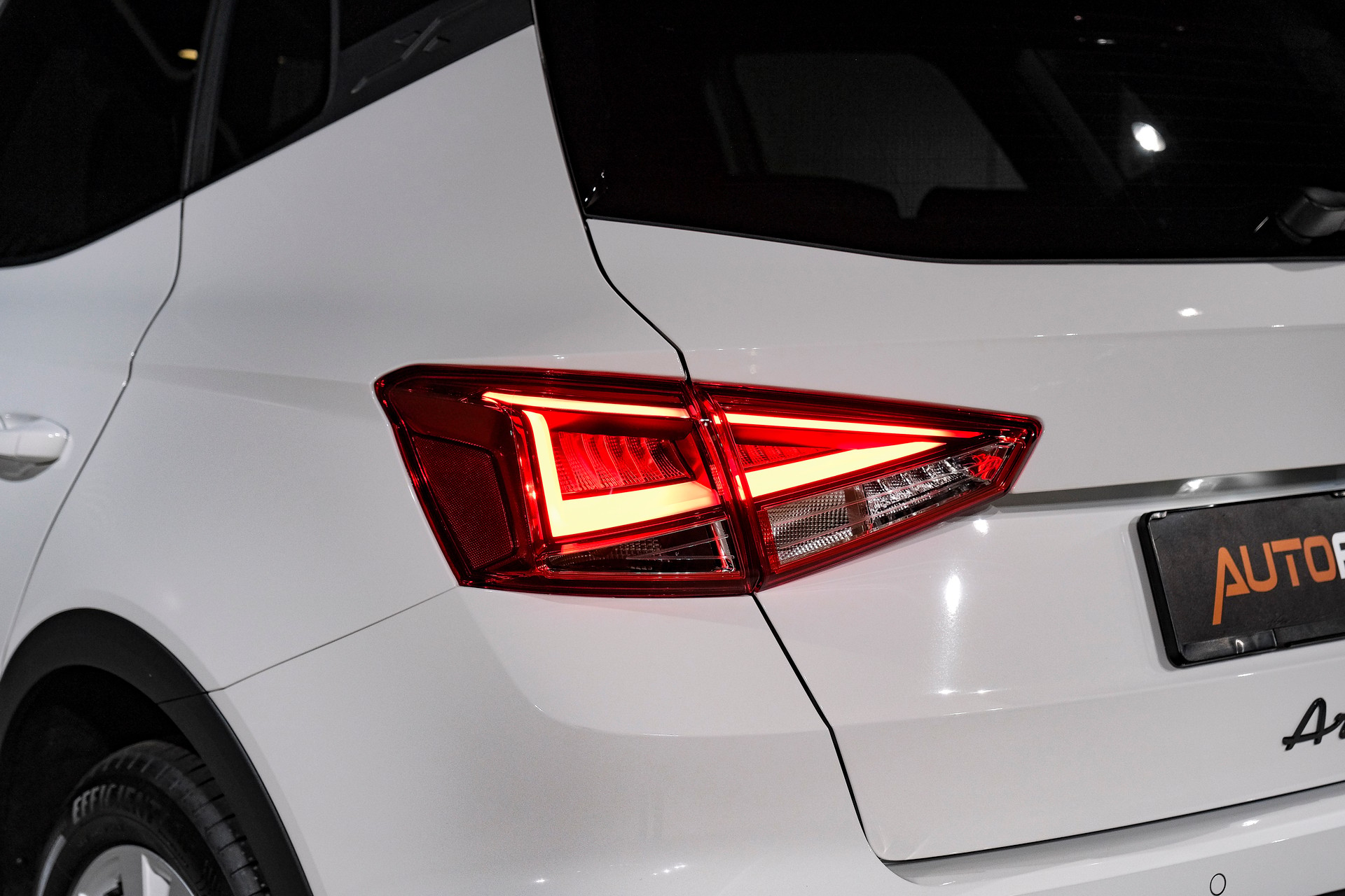 SEAT Arona 1.0 TSI Eco Style DSG-image-25