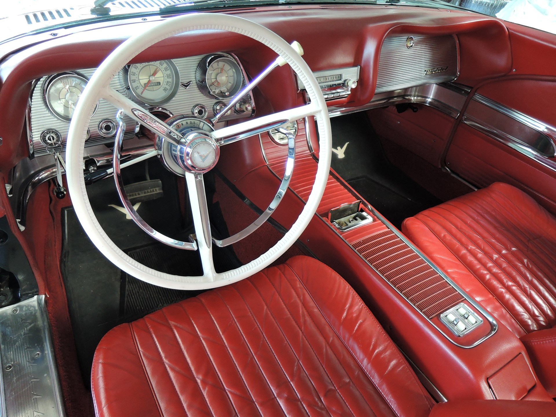 FORD Thunderbird Coupé-image-6