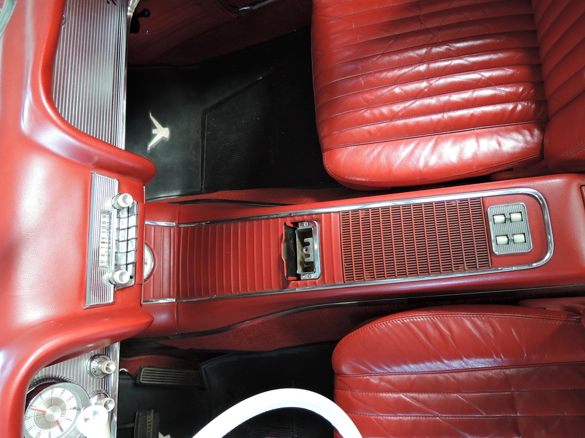 FORD Thunderbird Coupé-image-8