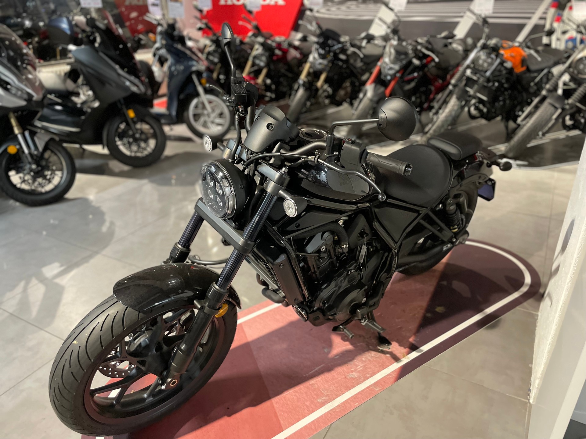 HONDA CMX 1100 Rebel-image-1