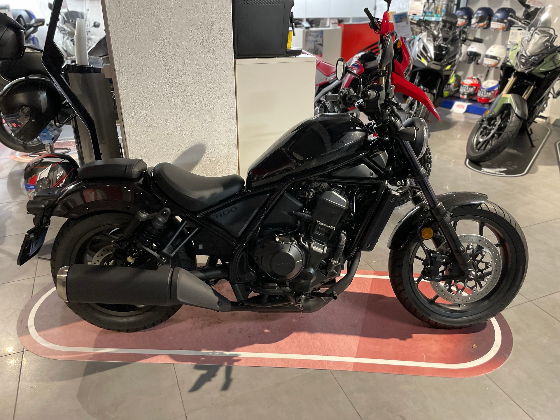 HONDA CMX 1100 Rebel-image-2