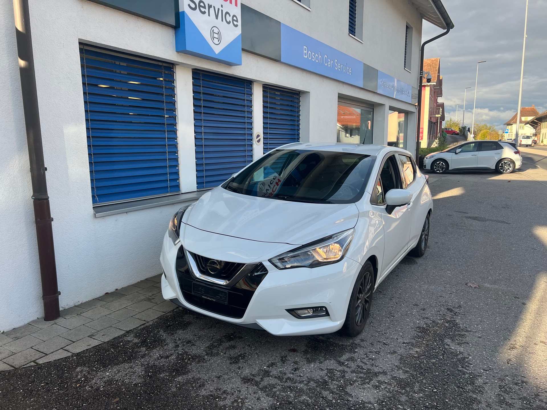 NISSAN Micra 0.9 IG-T acenta-image-1