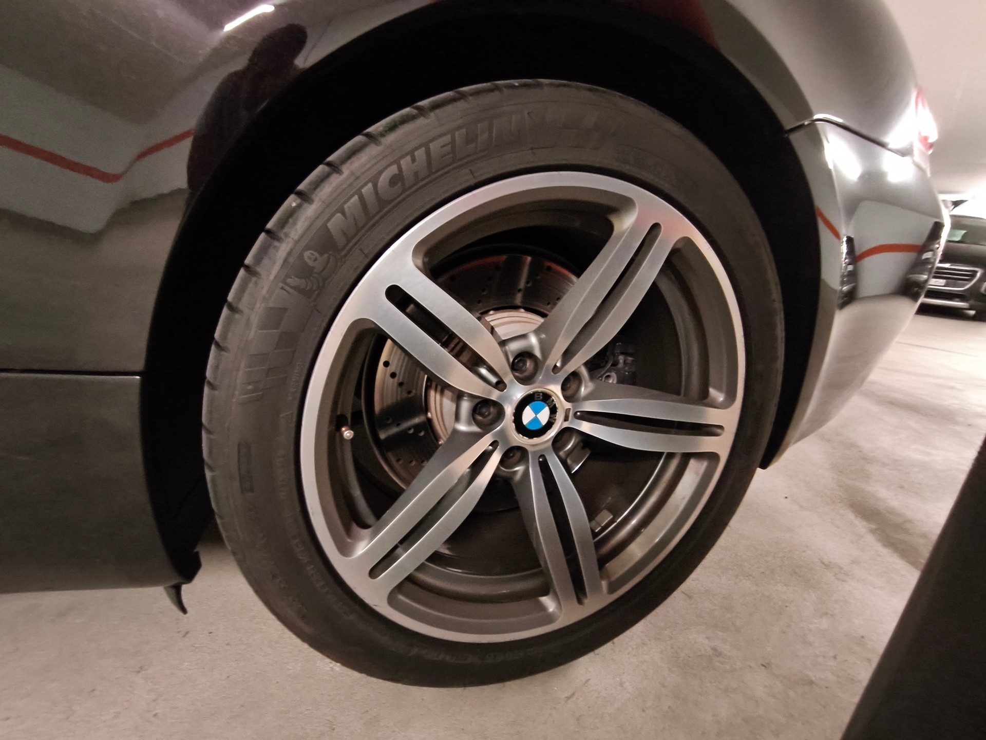 BMW M6-image-15
