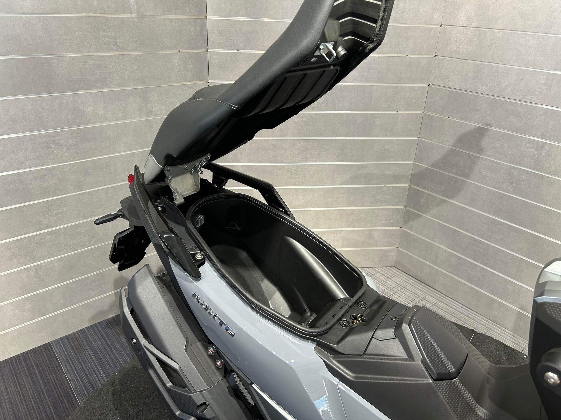 SYM ADXTG 400-image-11