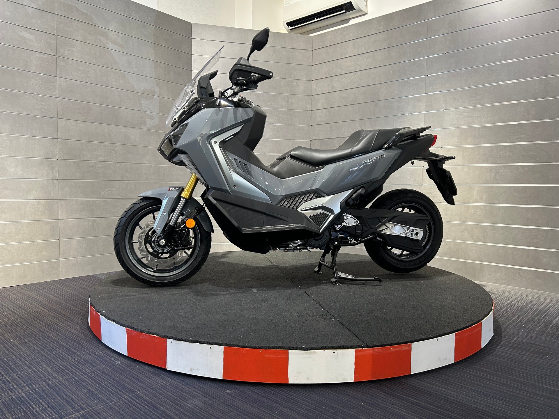 SYM ADXTG 400-image-1