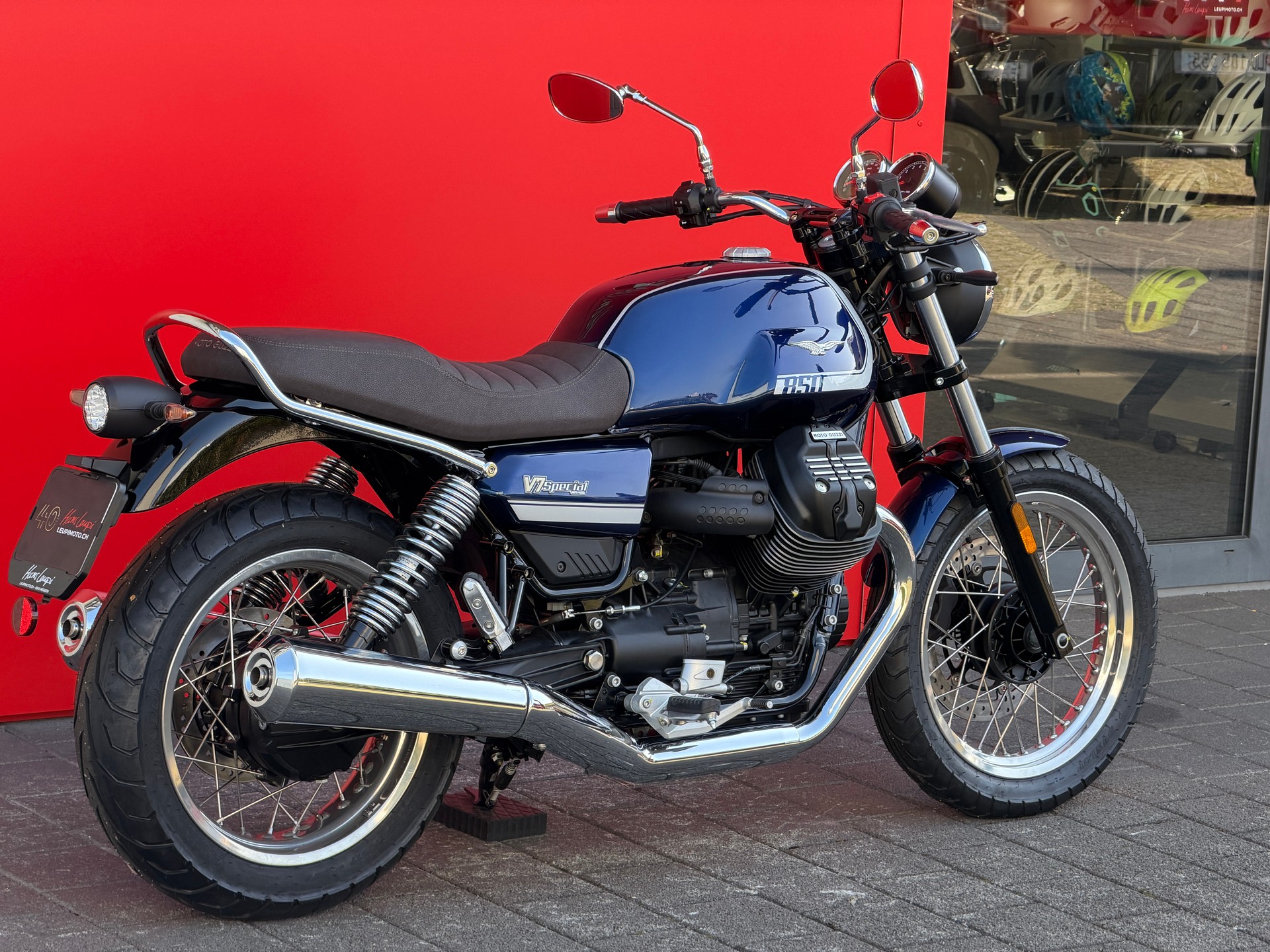 MOTO GUZZI V7 IV 850 Special-image-9
