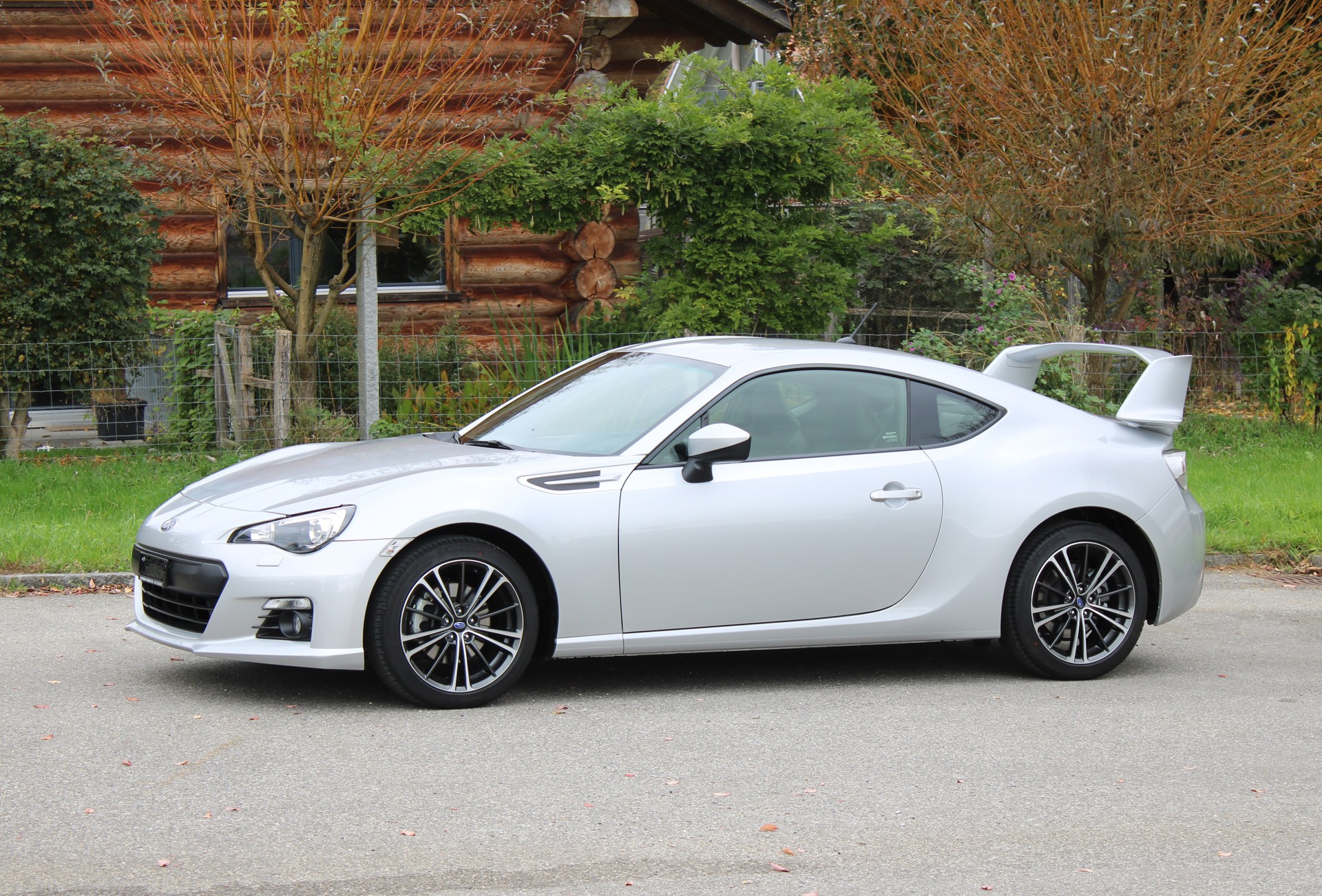 SUBARU BRZ 2.0R-image-1
