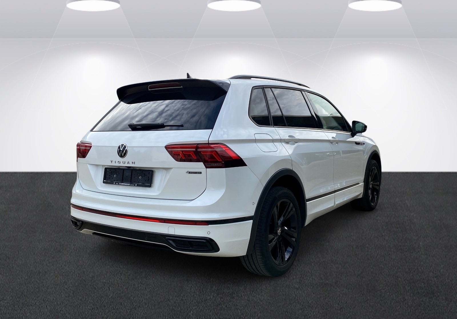 VW Tiguan 2.0TSI R-Line 4Motion DSG-image-6
