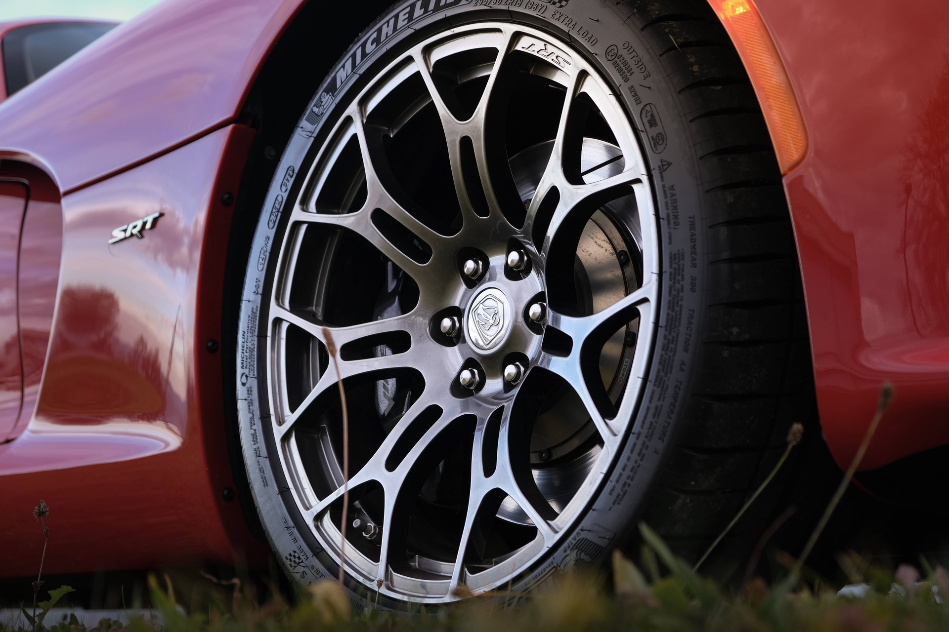 DODGE Viper SRT-image-3