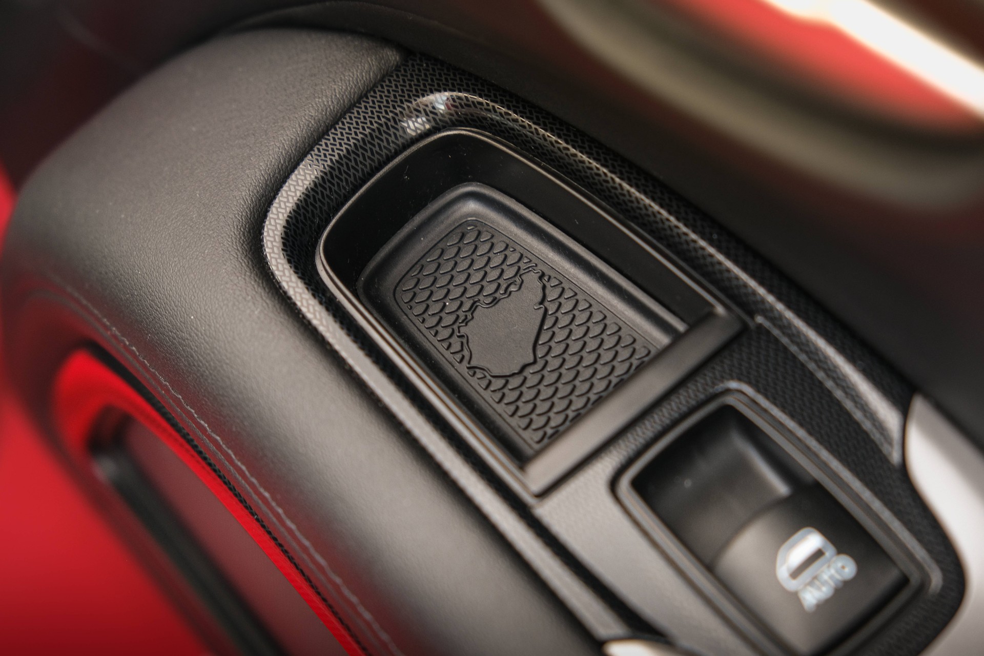 DODGE Viper SRT-image-10