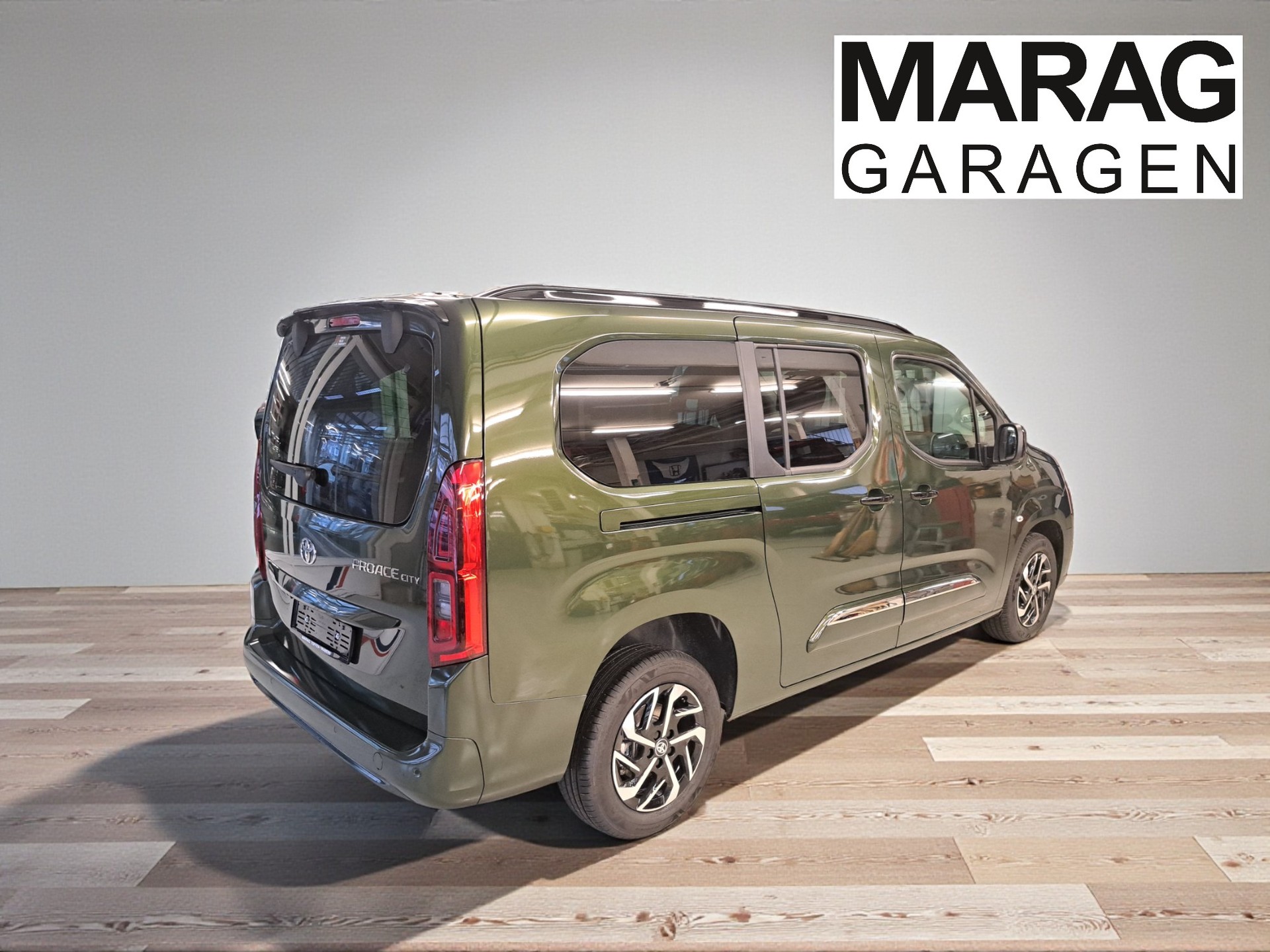 TOYOTA Proace City Verso 1.5 Trend Long-image-8