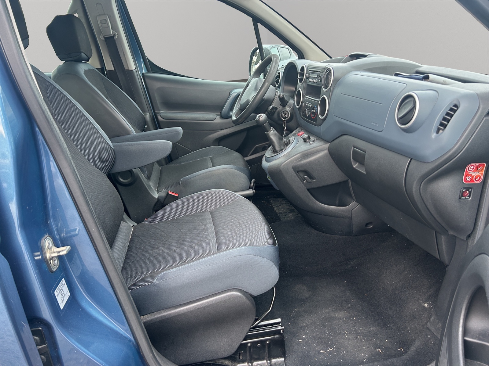 PEUGEOT Partner 1.6 Trendy-image-12