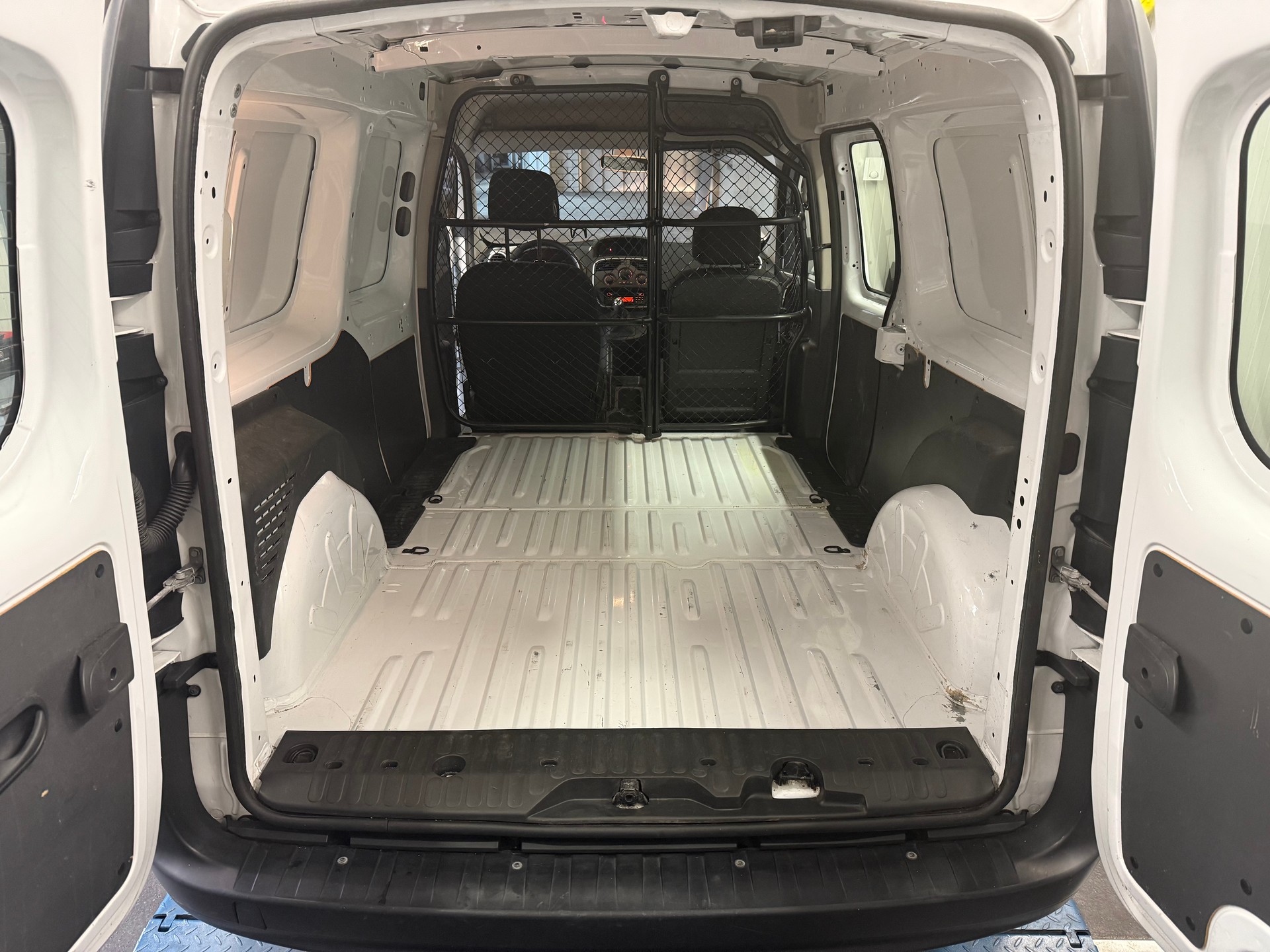 RENAULT KANGOO Expr. Maxi 1.5 dCi 95 Business S/S-image-12