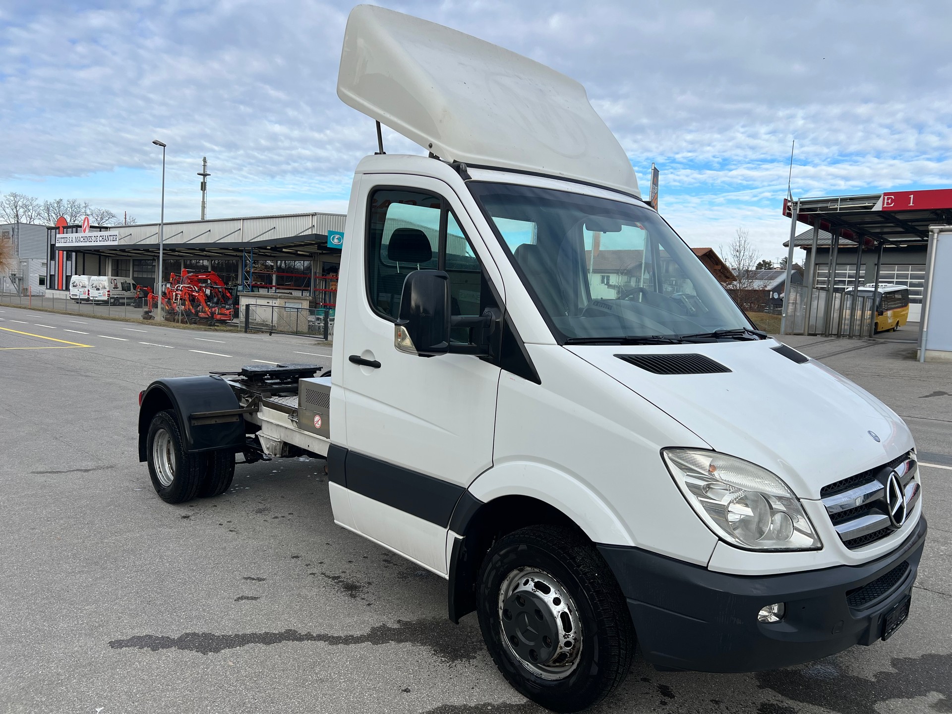 MERCEDES-BENZ Sprinter 519 CDI 3.0 V6 Diesel - Clima - Tracteur à sellette-image-2
