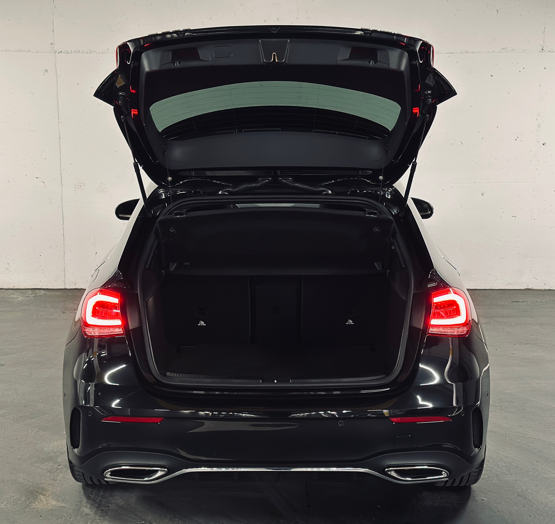 MERCEDES-BENZ A 200 AMG Line 4Matic-image-6