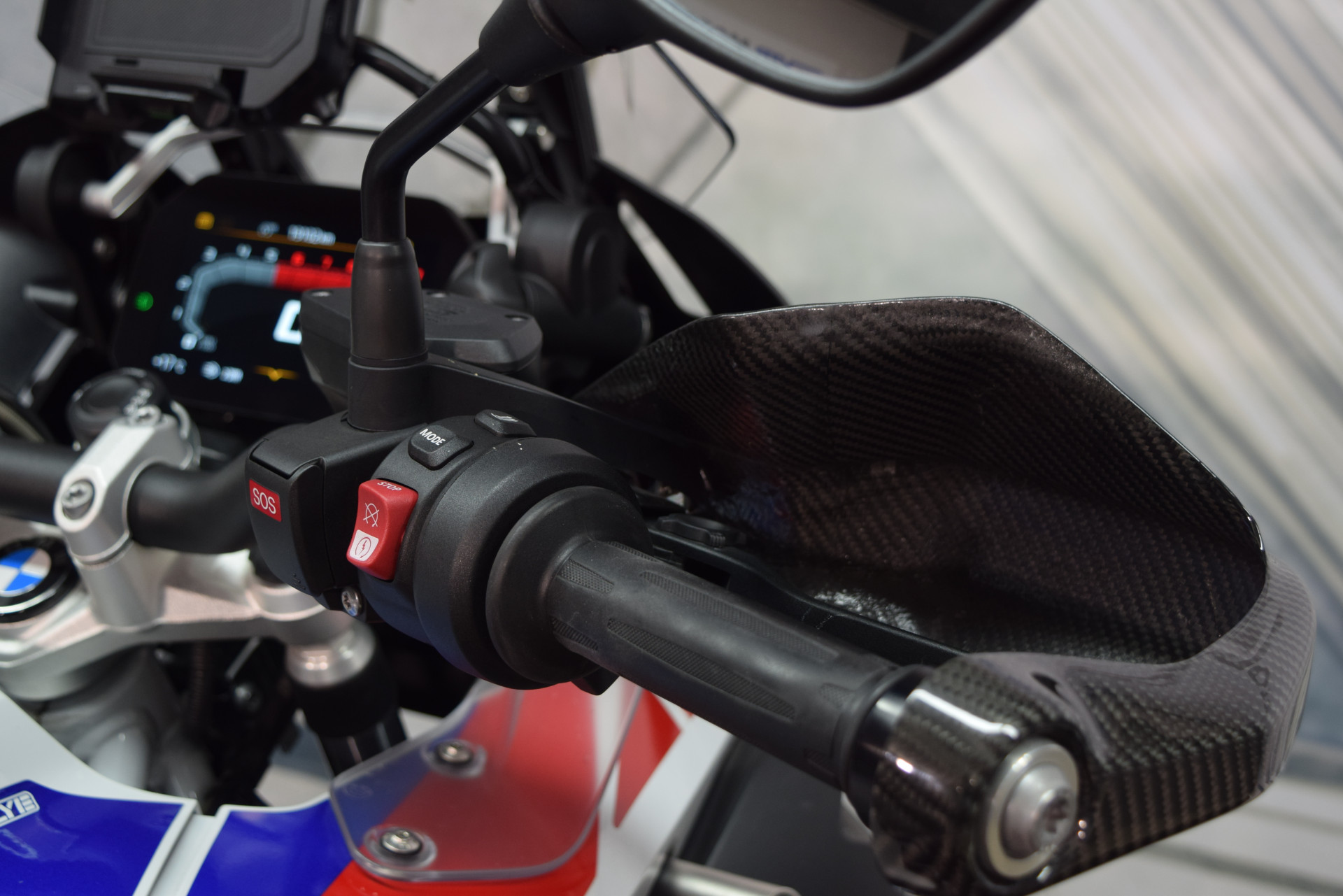 BMW R 1250 GS Adventure Rallye inkl. Akrapovic Komplettanlage-image-8