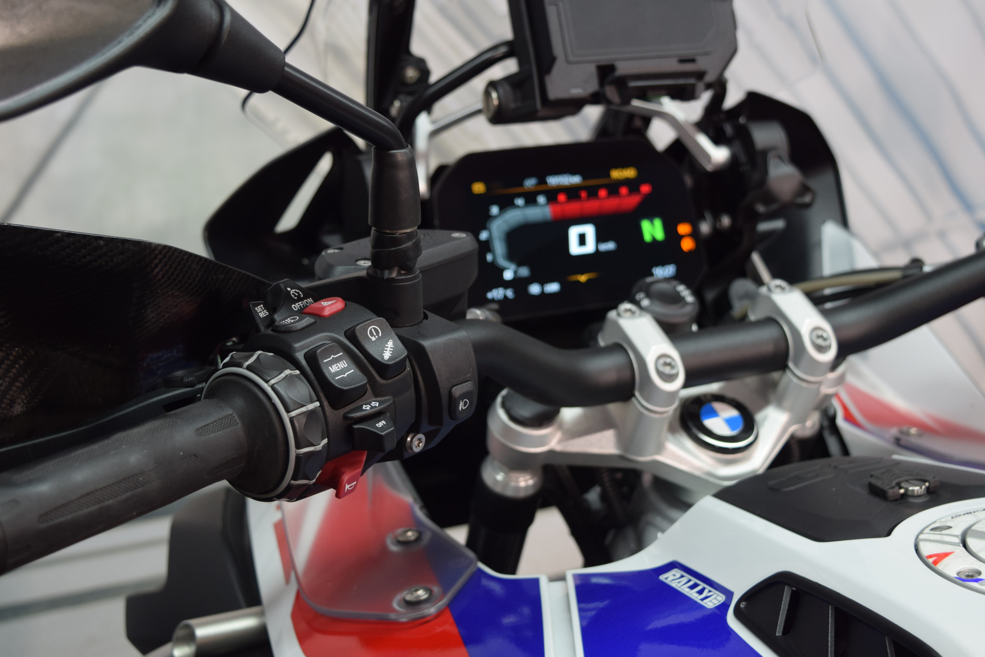 BMW R 1250 GS Adventure Rallye inkl. Akrapovic Komplettanlage-image-7