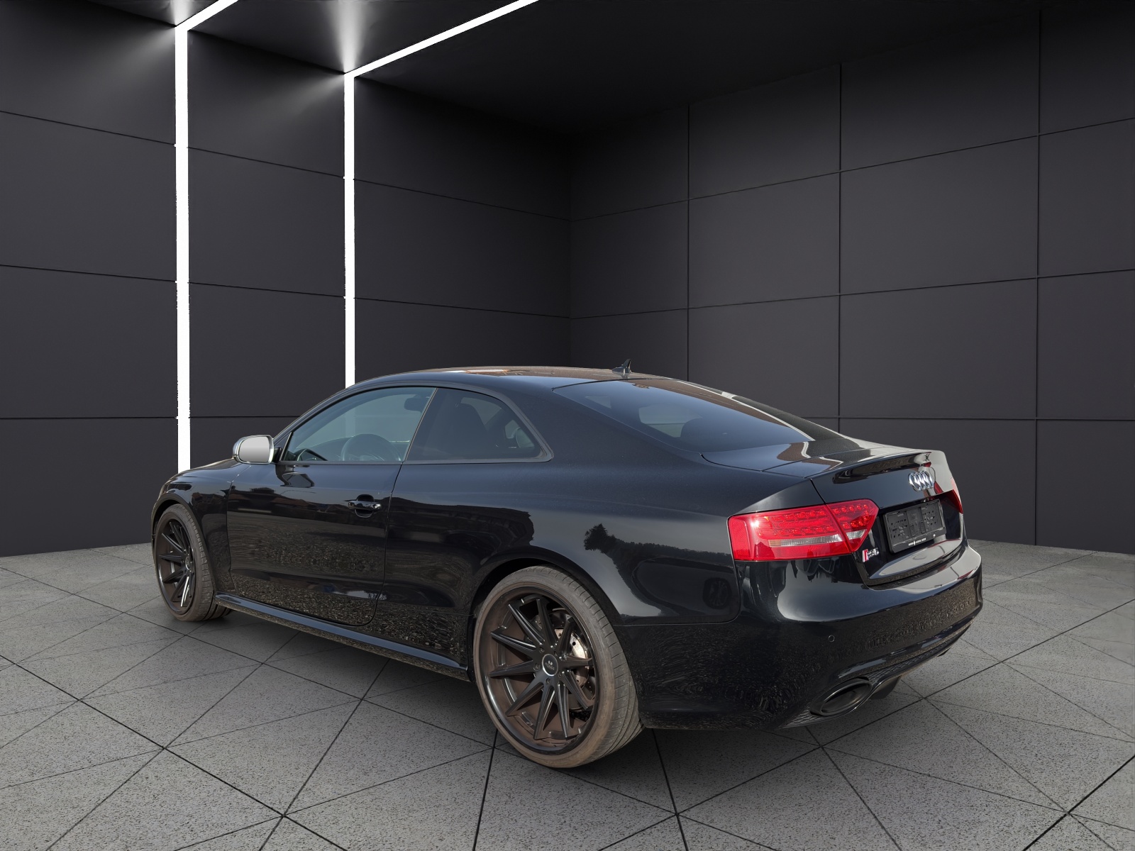 AUDI RS5 Coupé 4.2 FSI quattro S-tronic-image-3