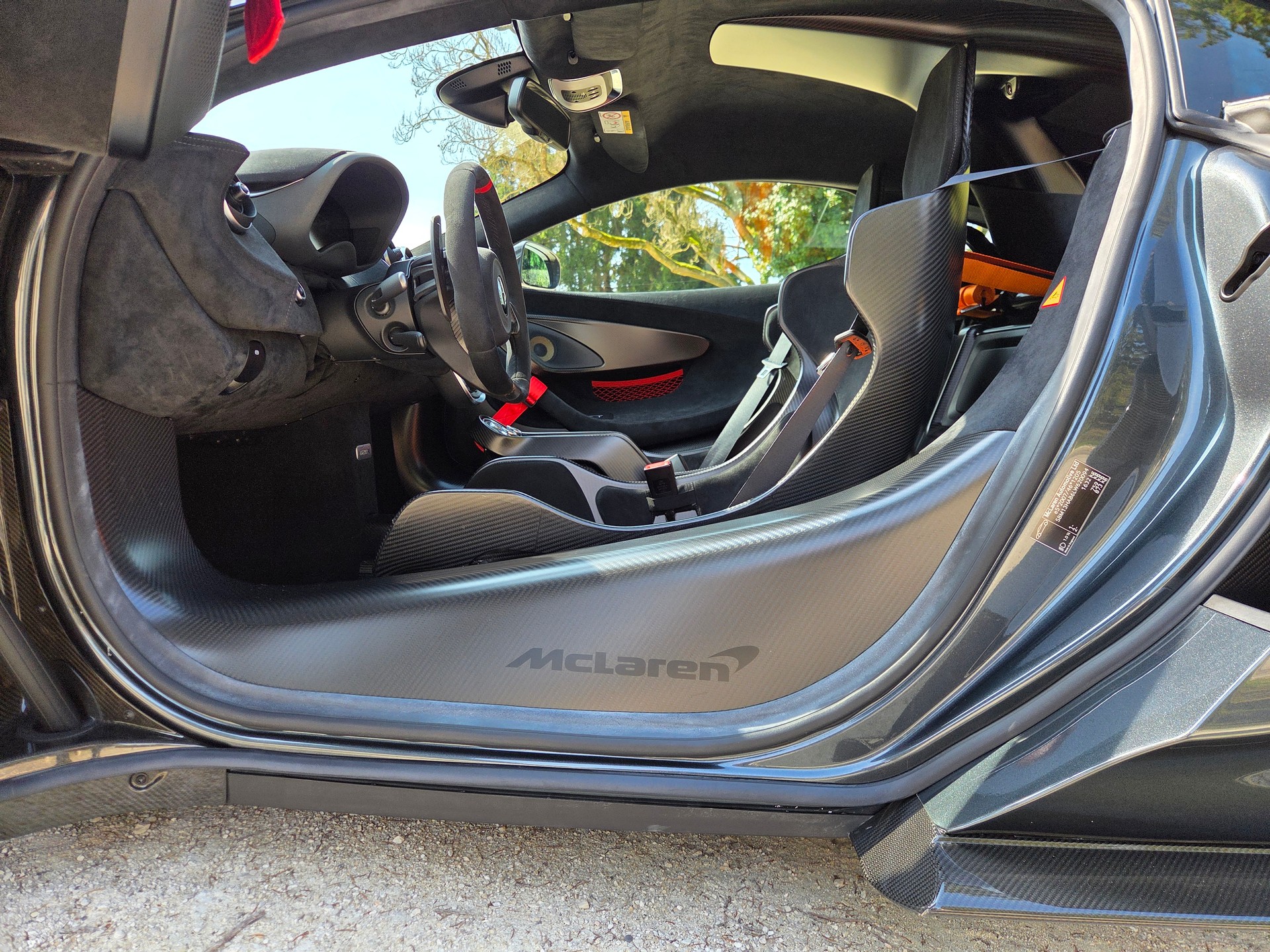 McLAREN 620R Coupé-image-1