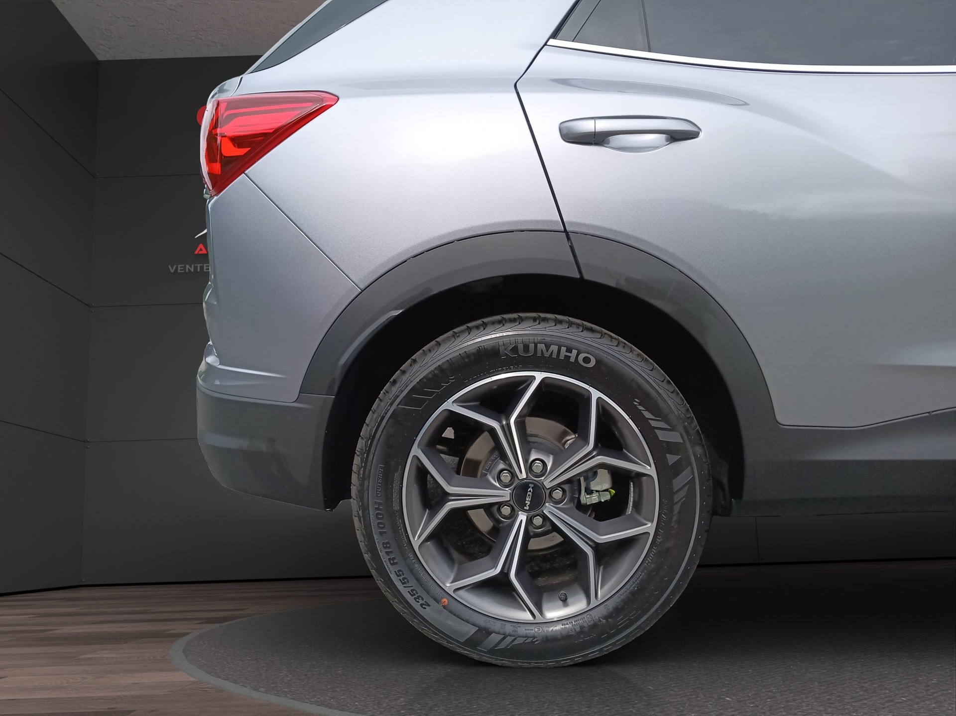 KGM-SsangYong Korando 1.5 T GDI Titanium 4WD Automat-image-22