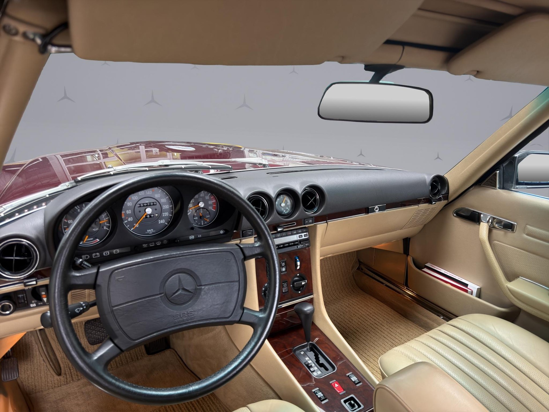 MERCEDES-BENZ R107 Cabriolet 300 SL-image-12