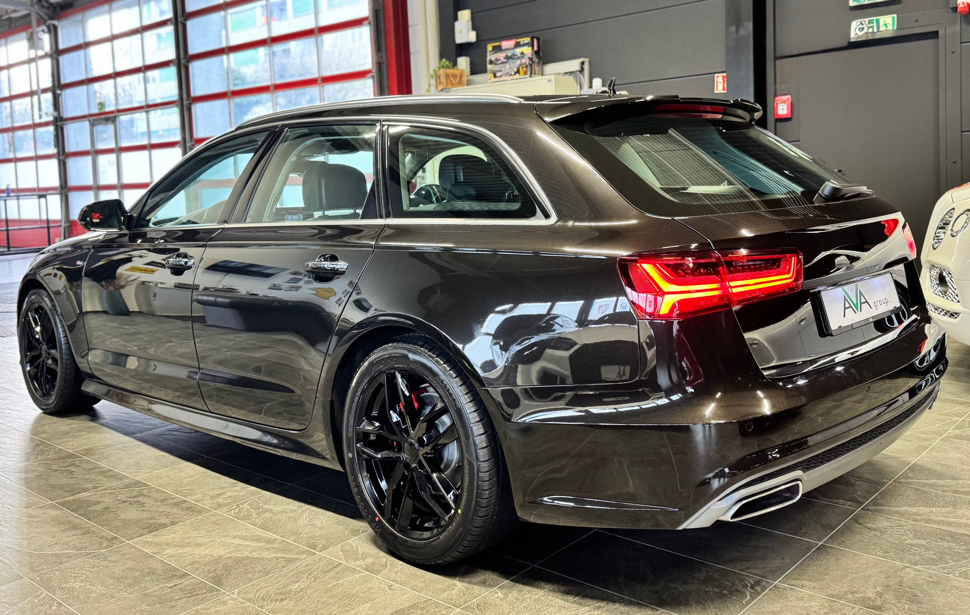 AUDI A6 Avant 2.0 TDI S-tronic *S-LINE EXT*-image-3