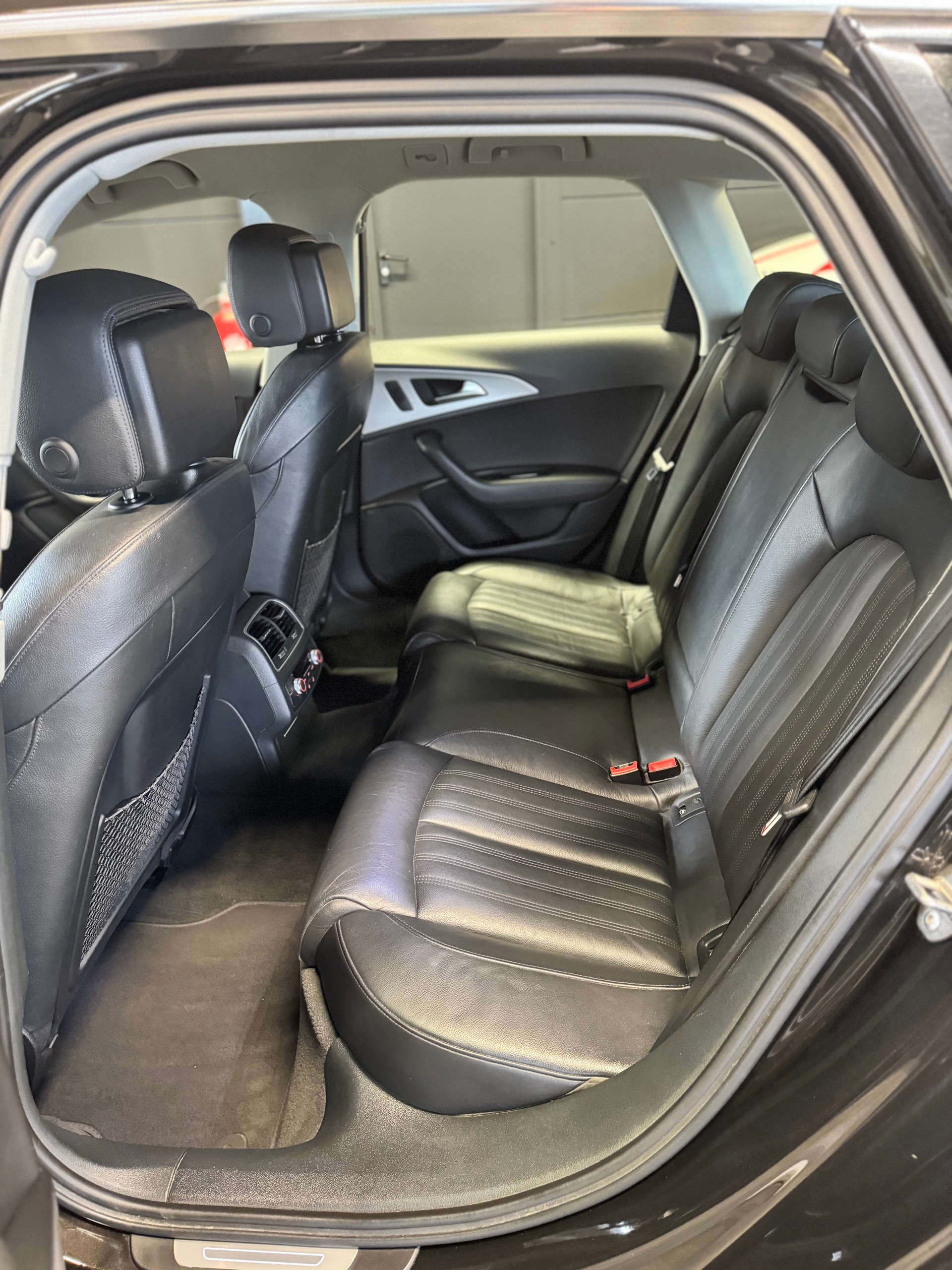 AUDI A6 Avant 2.0 TDI S-tronic *S-LINE EXT*-image-10