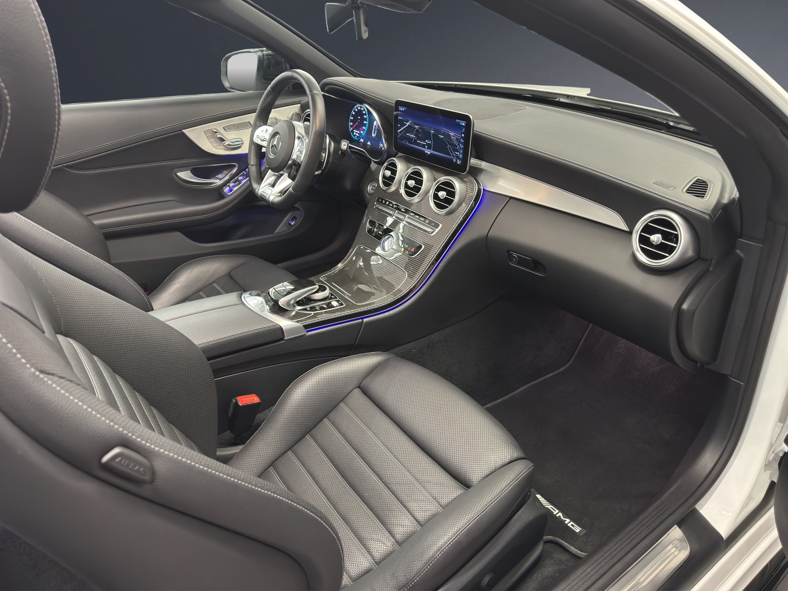 MERCEDES-BENZ C 43 AMG 4Matic-image-6