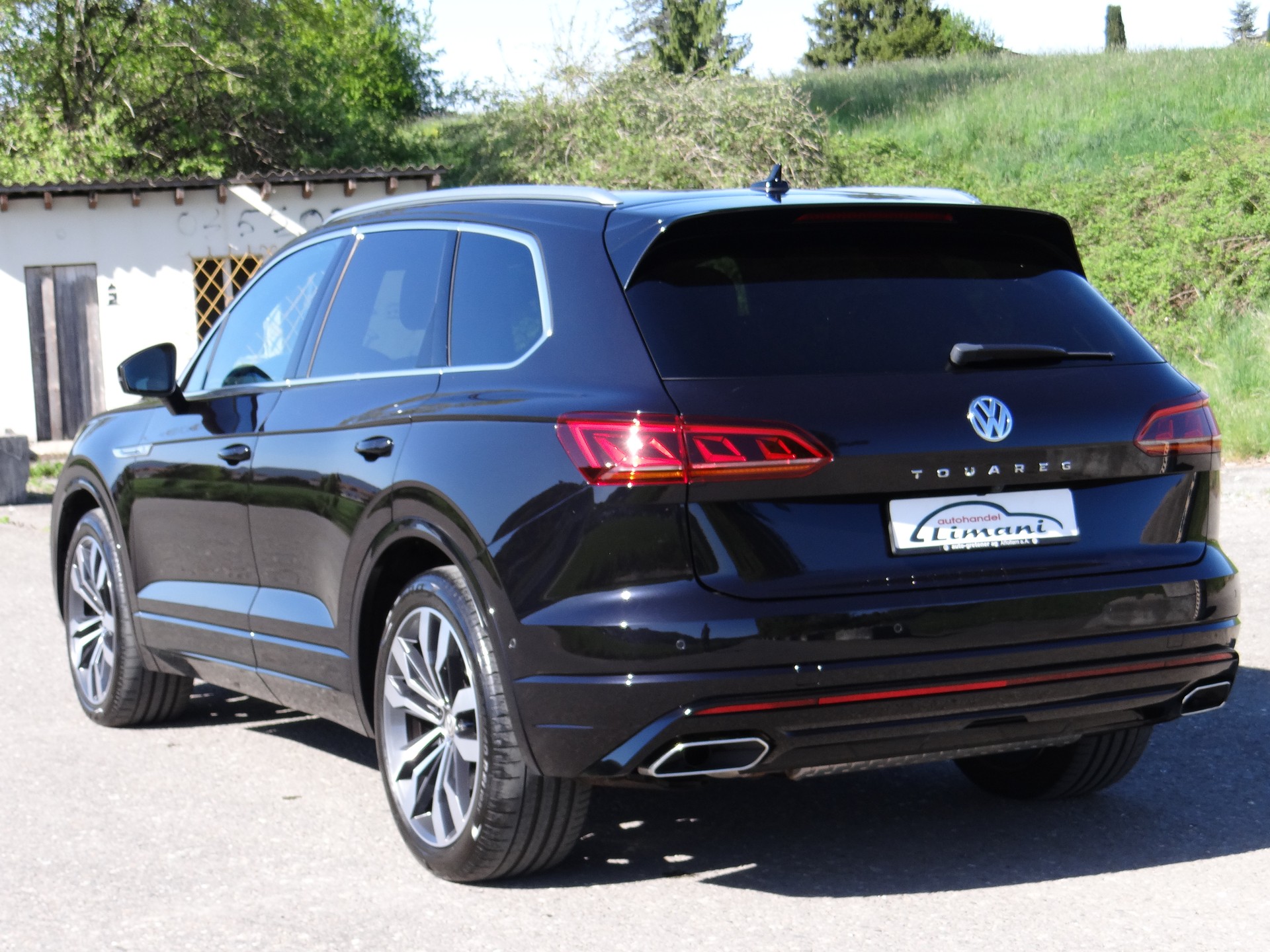 VW Touareg 3.0 TDI R Line Tiptronic-image-6