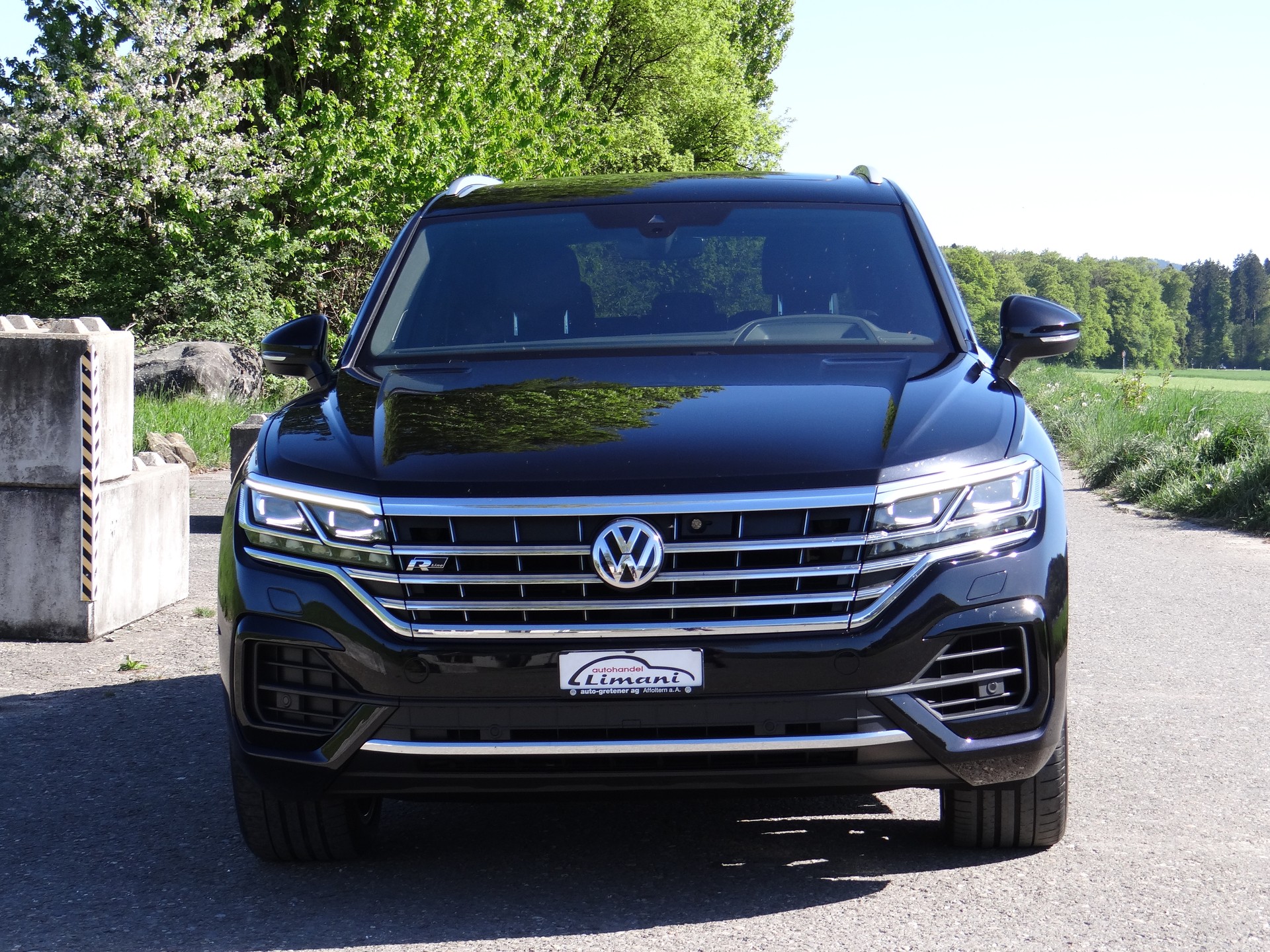 VW Touareg 3.0 TDI R Line Tiptronic-showroom-element-2