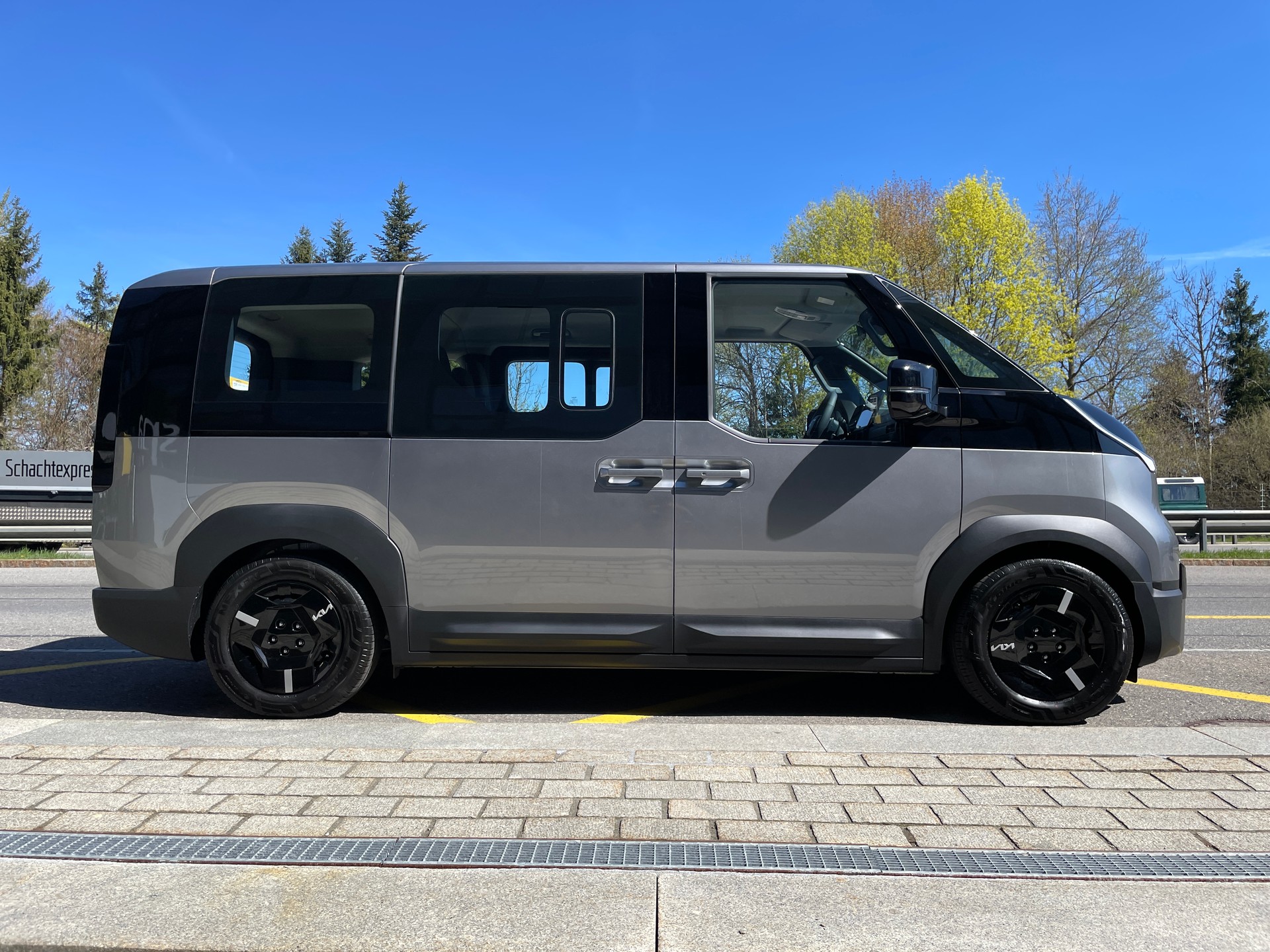 KIA PV5 71.2 kWh Plus-showroom-element-3