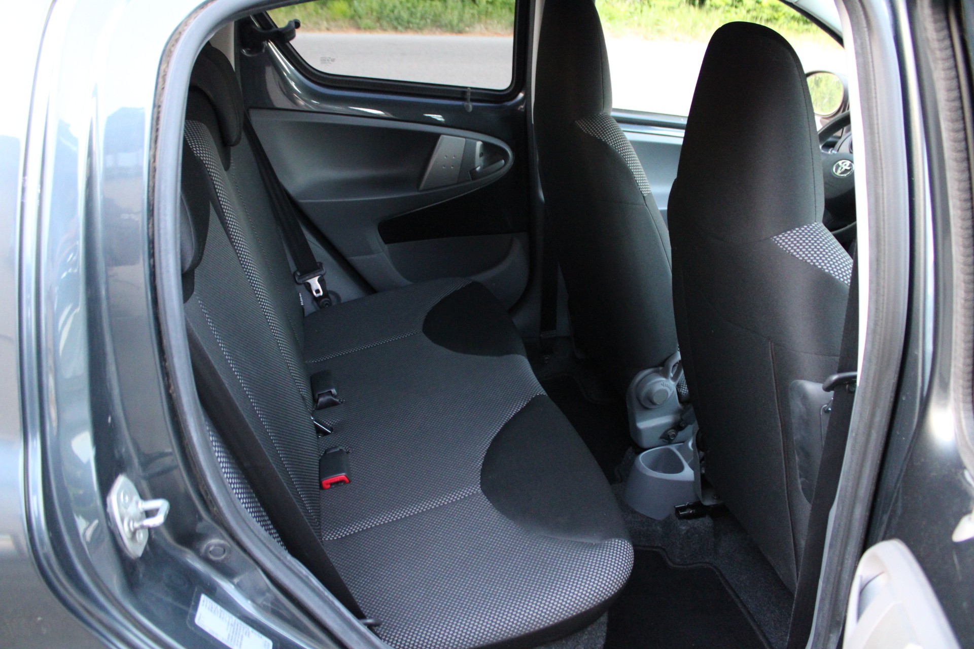 TOYOTA Aygo 1.0 easy-image-6