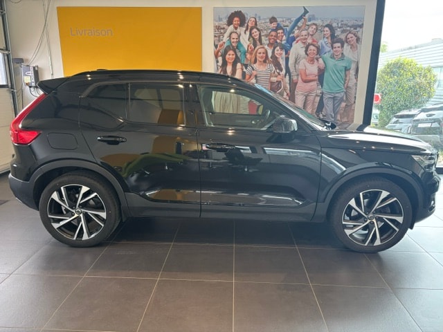 VOLVO XC40 T4 AWD R-Design Geartronic-showroom-element-1