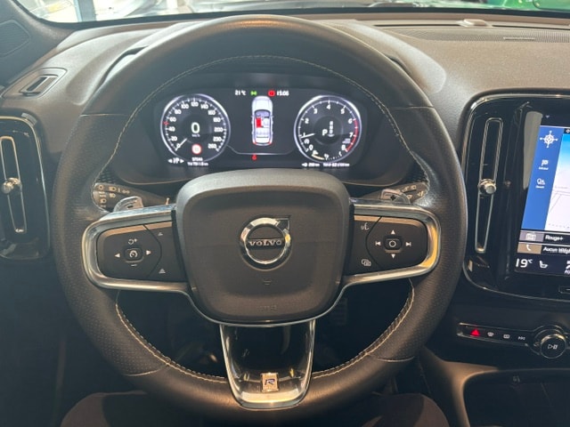 VOLVO XC40 T4 AWD R-Design Geartronic-image-8