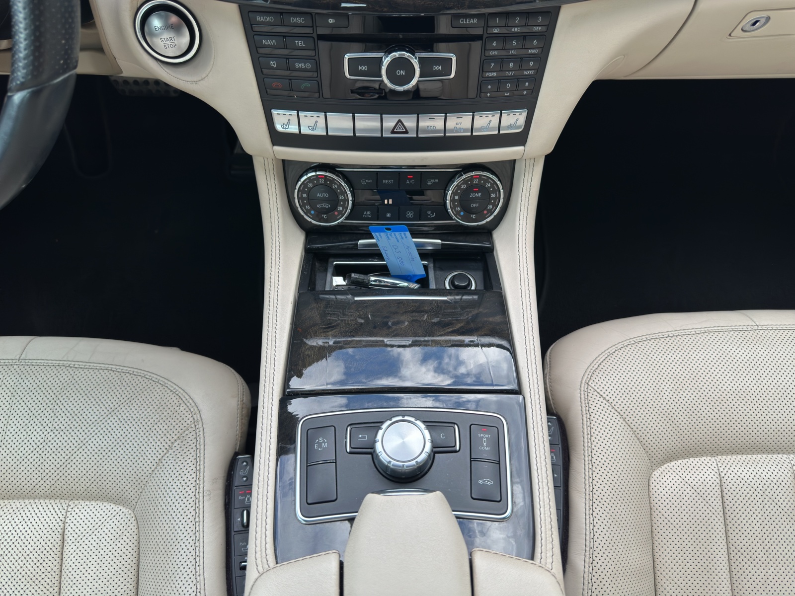 MERCEDES-BENZ CLS 500 4Matic 7G-Tronic-image-11