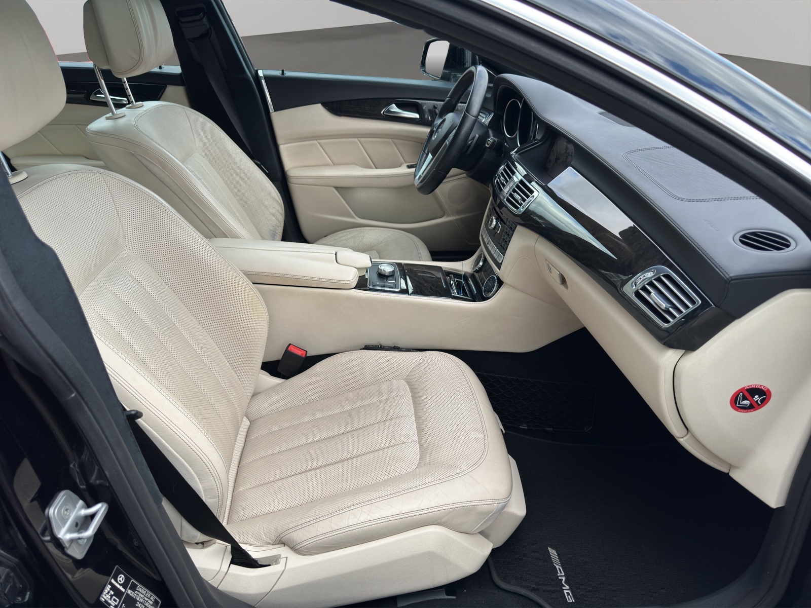 MERCEDES-BENZ CLS 500 4Matic 7G-Tronic-image-9