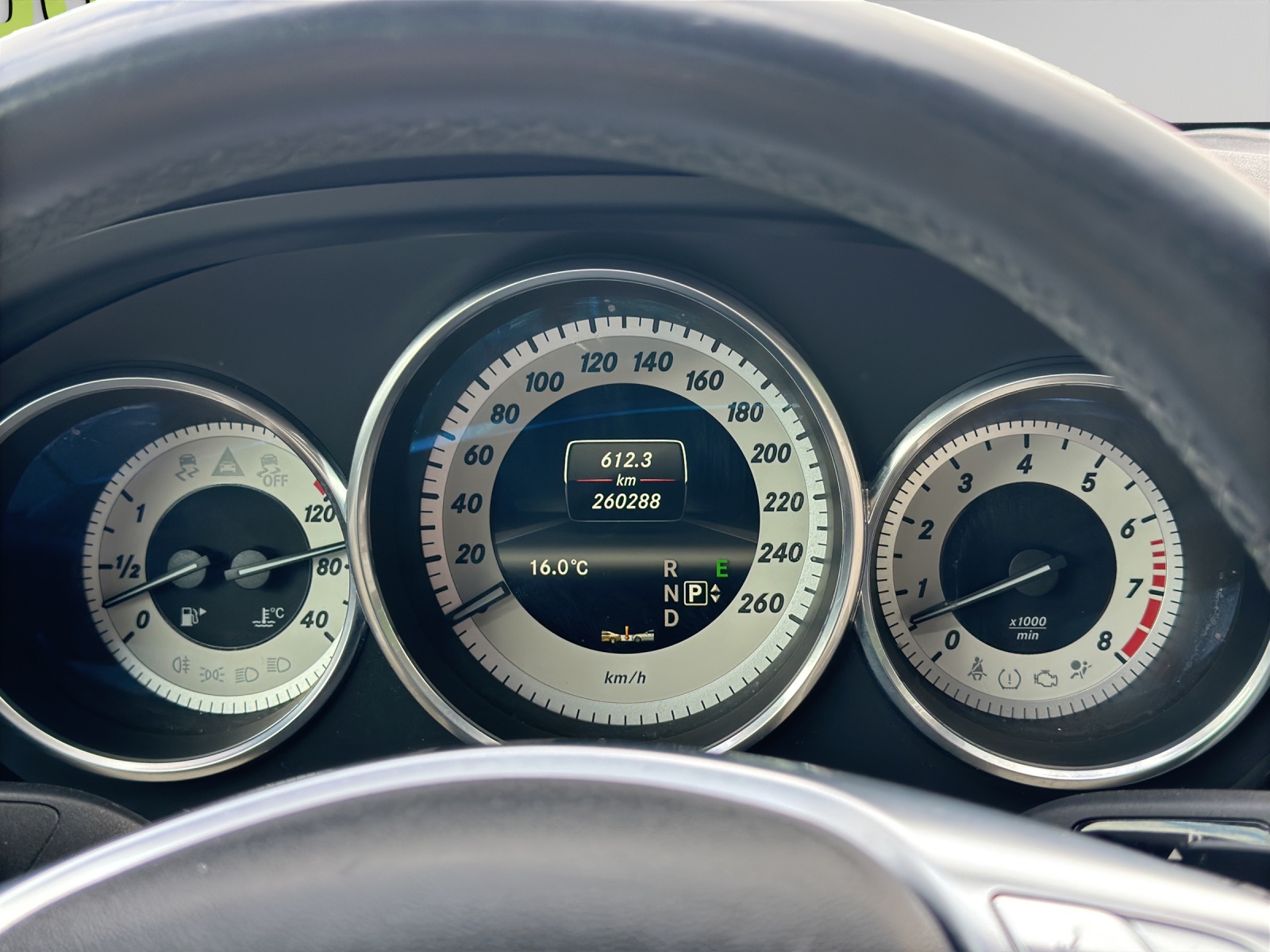 MERCEDES-BENZ CLS 500 4Matic 7G-Tronic-image-28