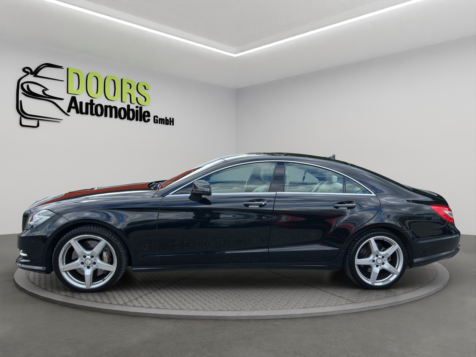 MERCEDES-BENZ CLS 500 4Matic 7G-Tronic-image-6